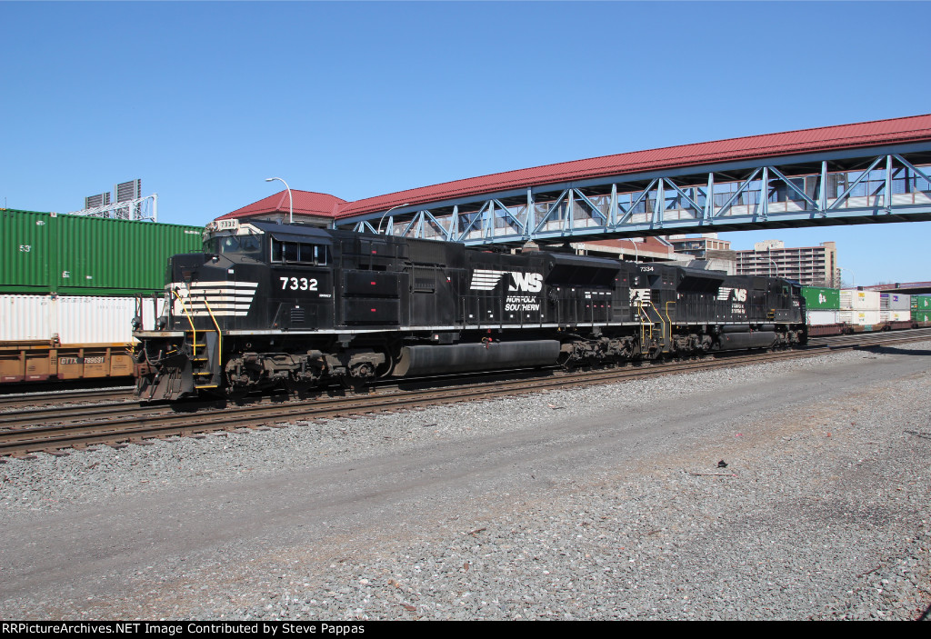NS 7334 and 7332 as a helper set
